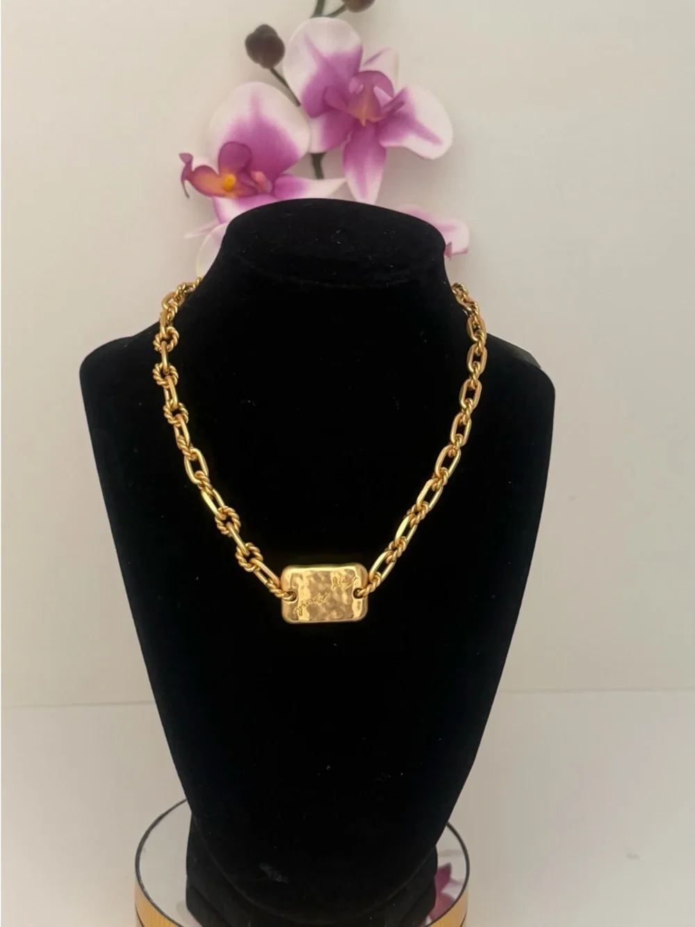 Tory Burch Authentic Statement Necklace .18k Gold Plated NEW